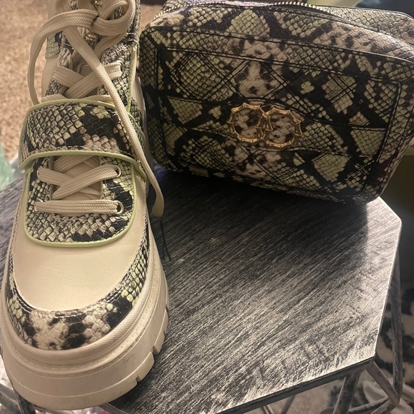 Platform sneaker boot and matching bag. - Picture 1 of 3